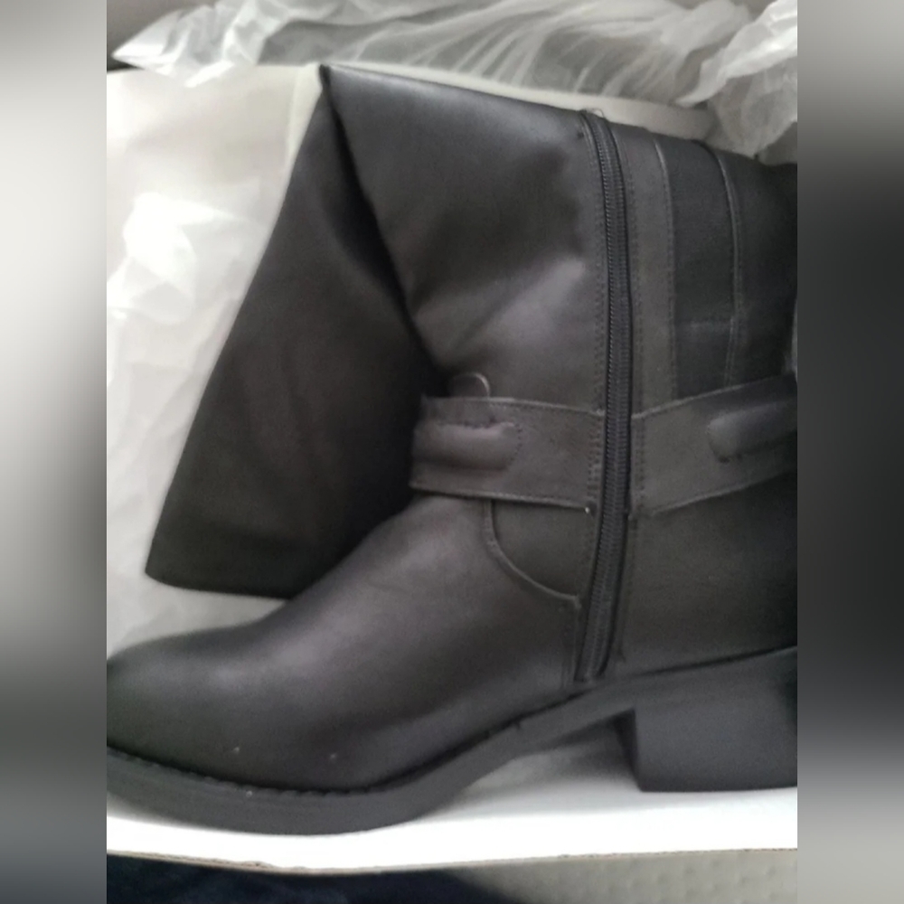 Boots! - Picture 3 of 5